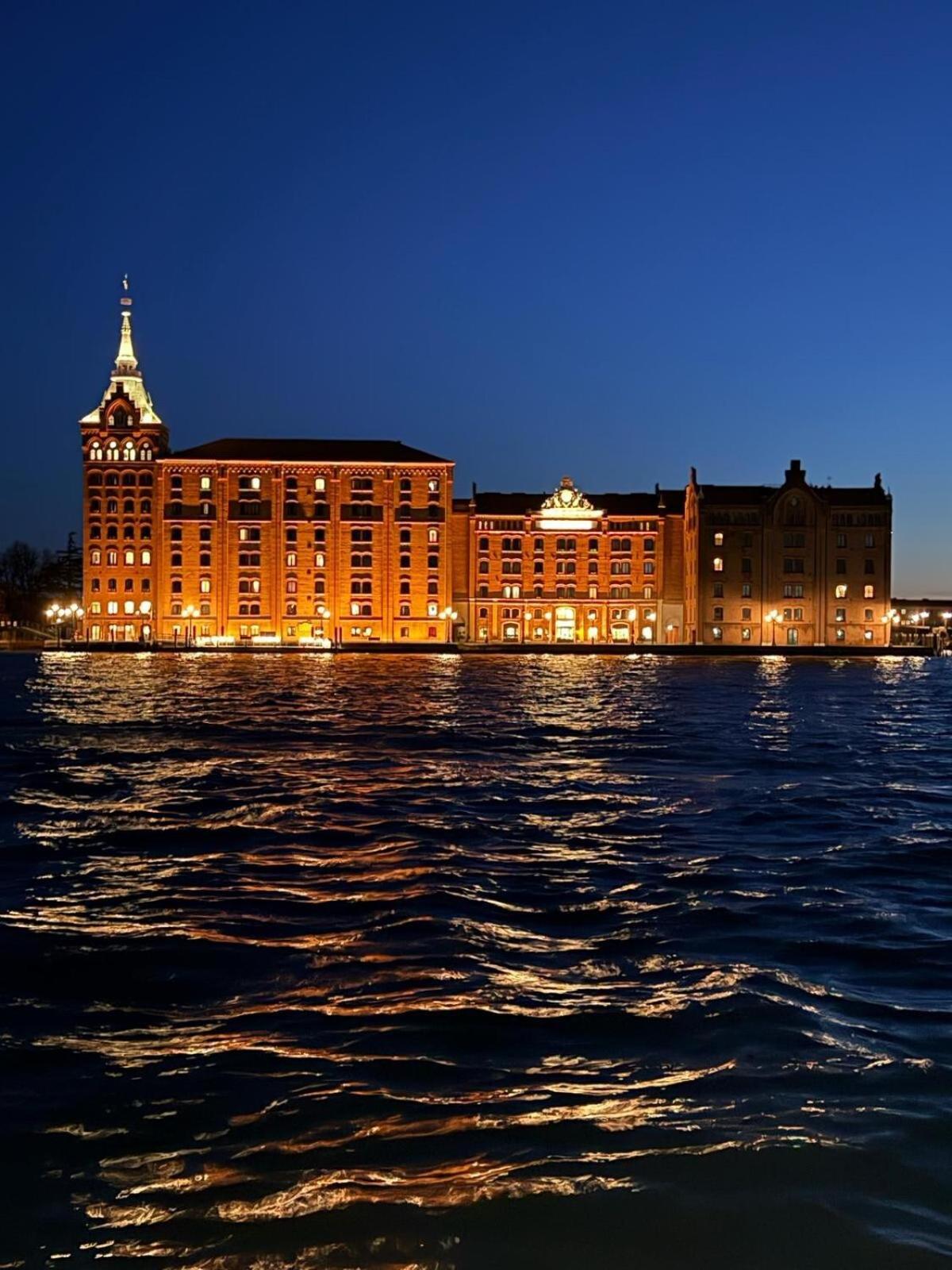 Molino Stucky Chimera - Canal View Apartamento