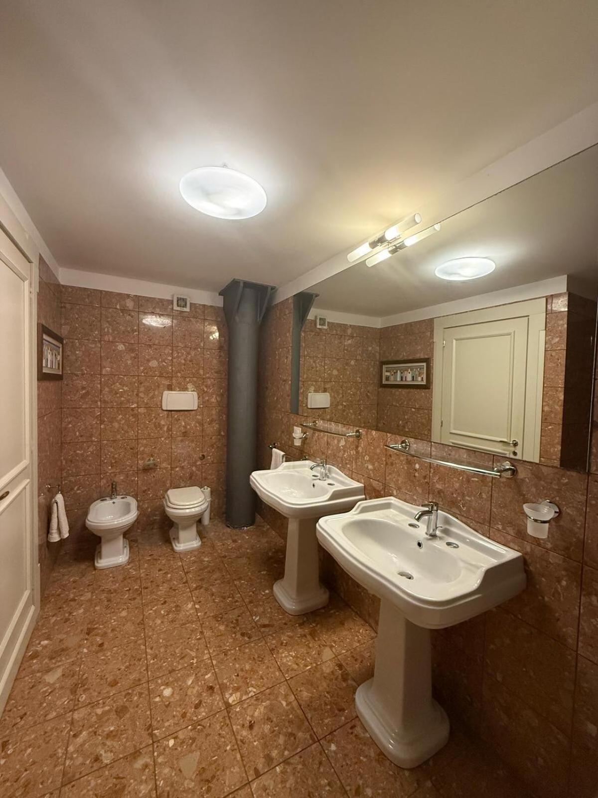 Molino Stucky Chimera - Canal View Apartamento Venecia